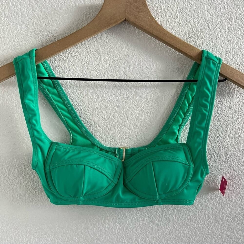 NWT Xhilaration Green Structured Bikini Top Padded and Underwired XS